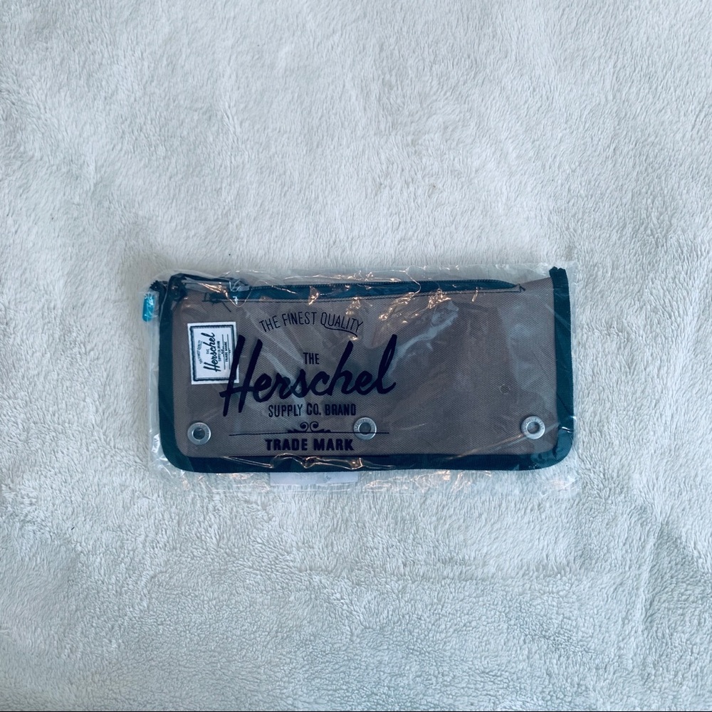 ⚡️SALE⚡️Herschel Binder Case Pencil Pouch